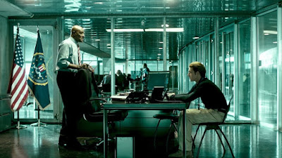 Image of Luke Bracey and Delroy Lindo from Point Break (2015)