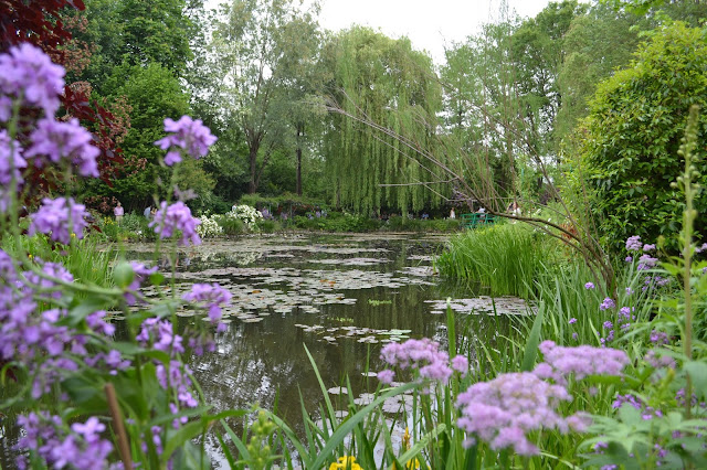 Giverny Monet's Garden lily pond