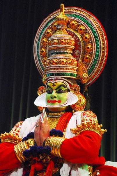 Kathakali at Sree Padmanabhaswamy Temple | Hindu Devotional Blog