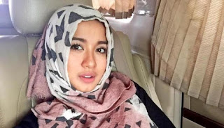 Foto Laudya Cynthia Bella Berhijab Paling Cantik dan Manis