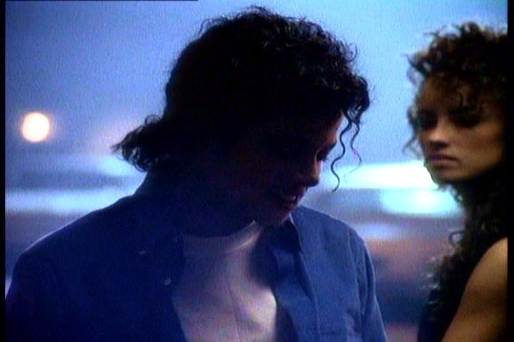 Michael Jackson Shakira E Rhianna E Jamiroquai Dancando Sem Musica Nos Video Clipes Marte E Para Os Fracos