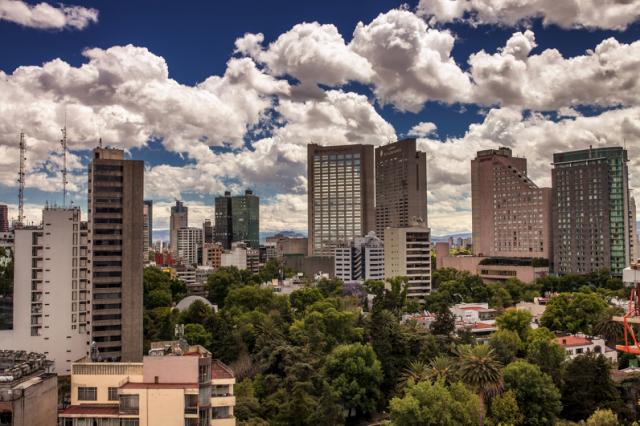 Inversión en bienes raíces se dispara en México