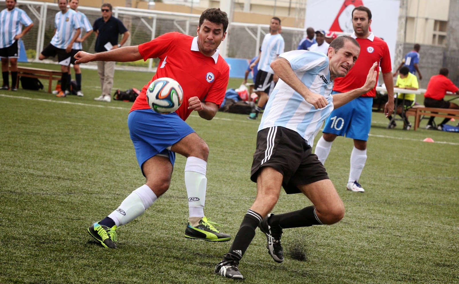  Los favoritos no fallan en el Mundialito Brasil 2014 Fedofutbol