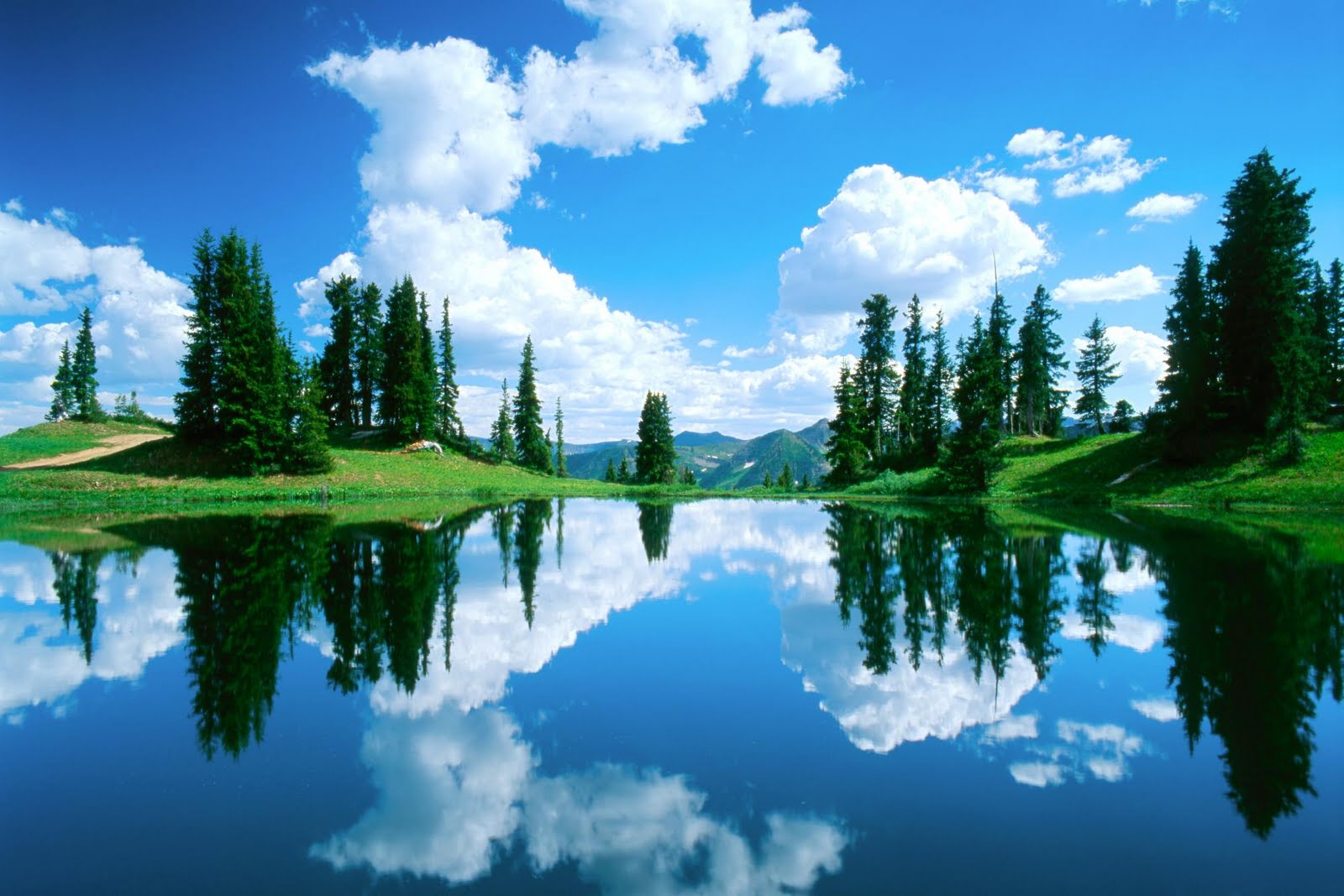 Beautiful Sky Reflections on Water HD Wallpapers | HD Nature Wallpapers