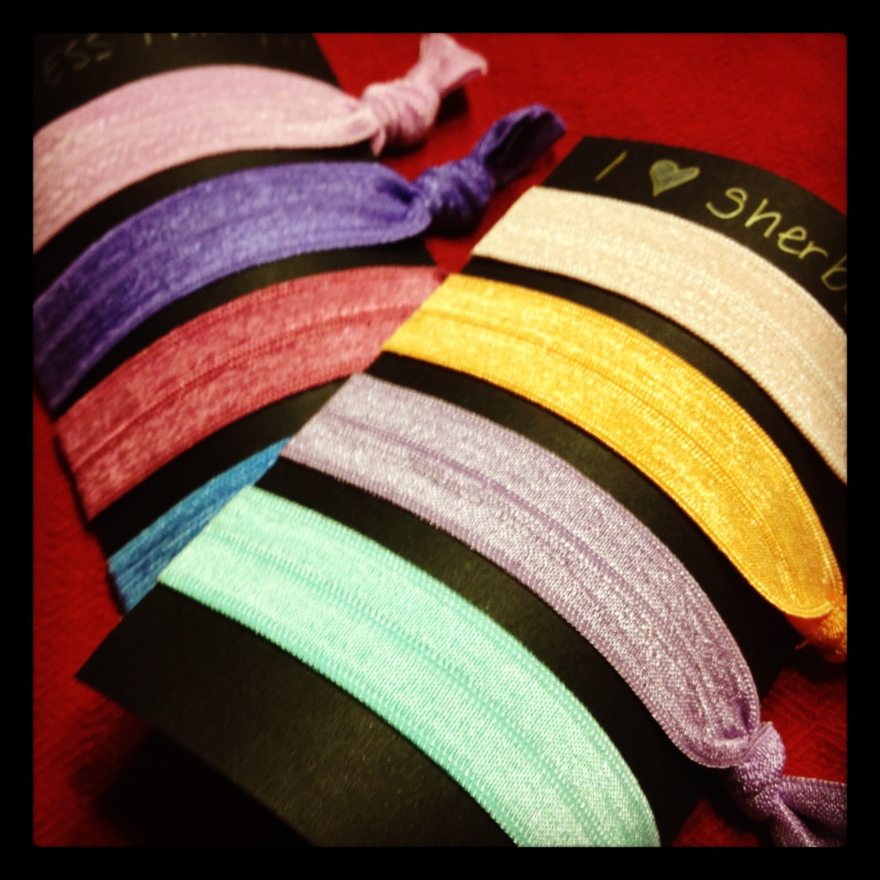 Sweet Pea Pod DIY elastic hair tie