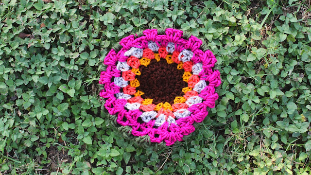 DIY: Free Crochet Pattern // Multi-Colored Crochet Hat.