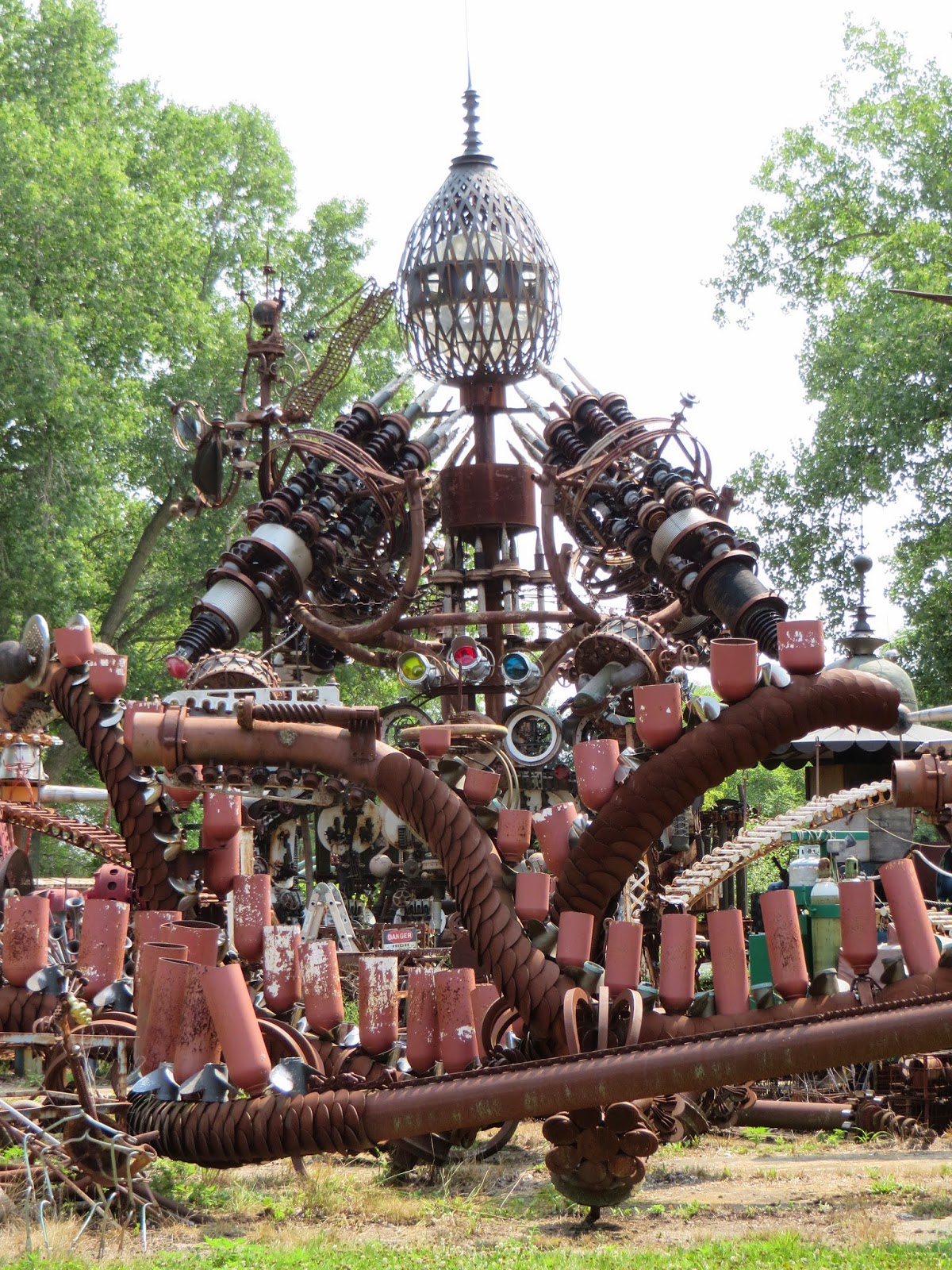 Forevertron, The World's Largest Scrap Metal Sculpture Art? and Ideas