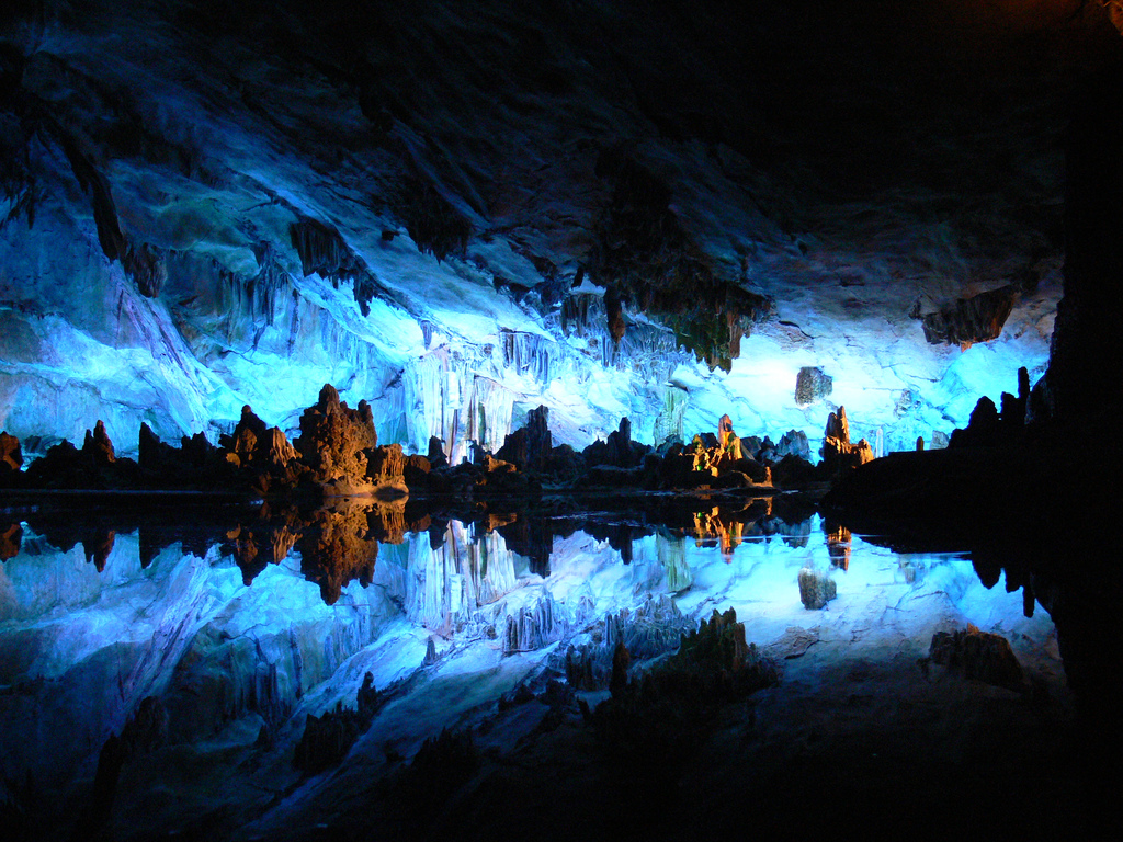 World's All Amazing Things, Pictures,Images And Wallpapers: Amazing Underground Lakes ...