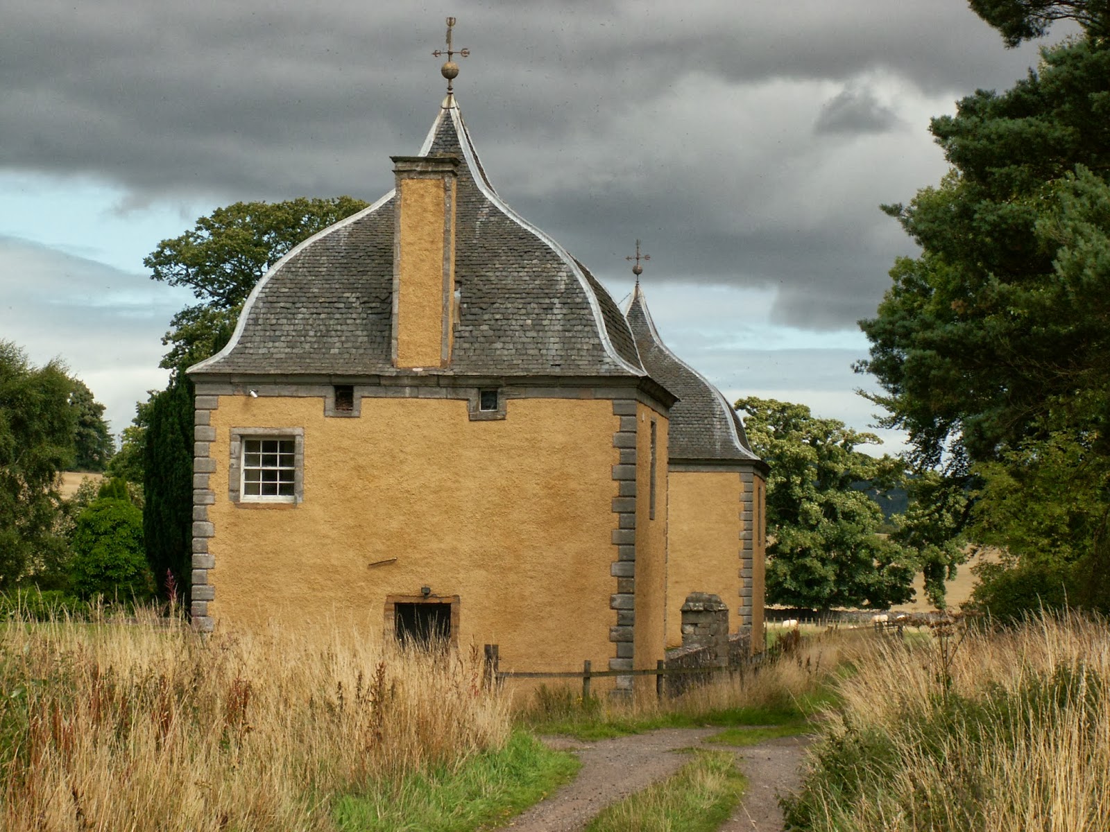 CUBO ET EXCUBO Melville House