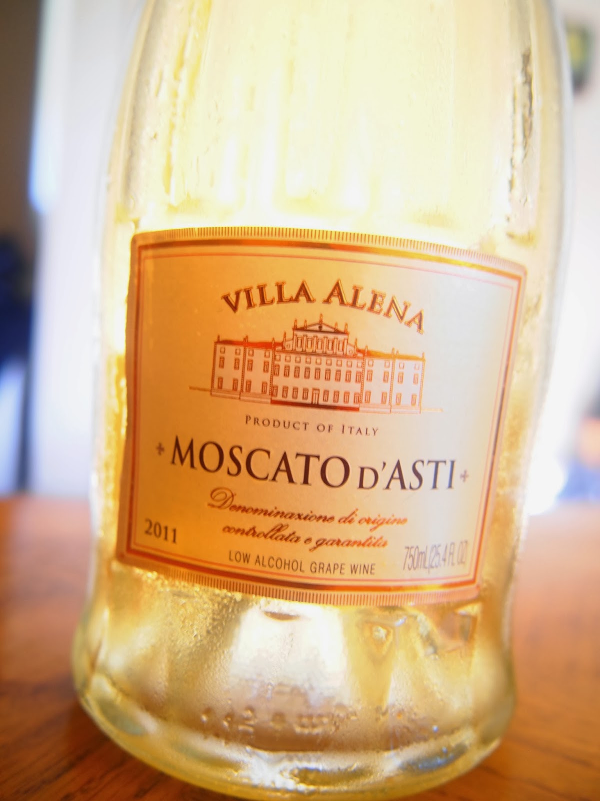 Sasaki Time Thumbs Up Wine Mobile App And Villa Alena Moscato D