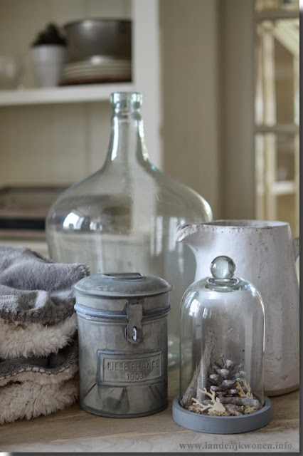 Winters tafereeltje op de keukentafel. Keukentafel Landelijke Stijl : Winters tafereeltje op de keukentafel.