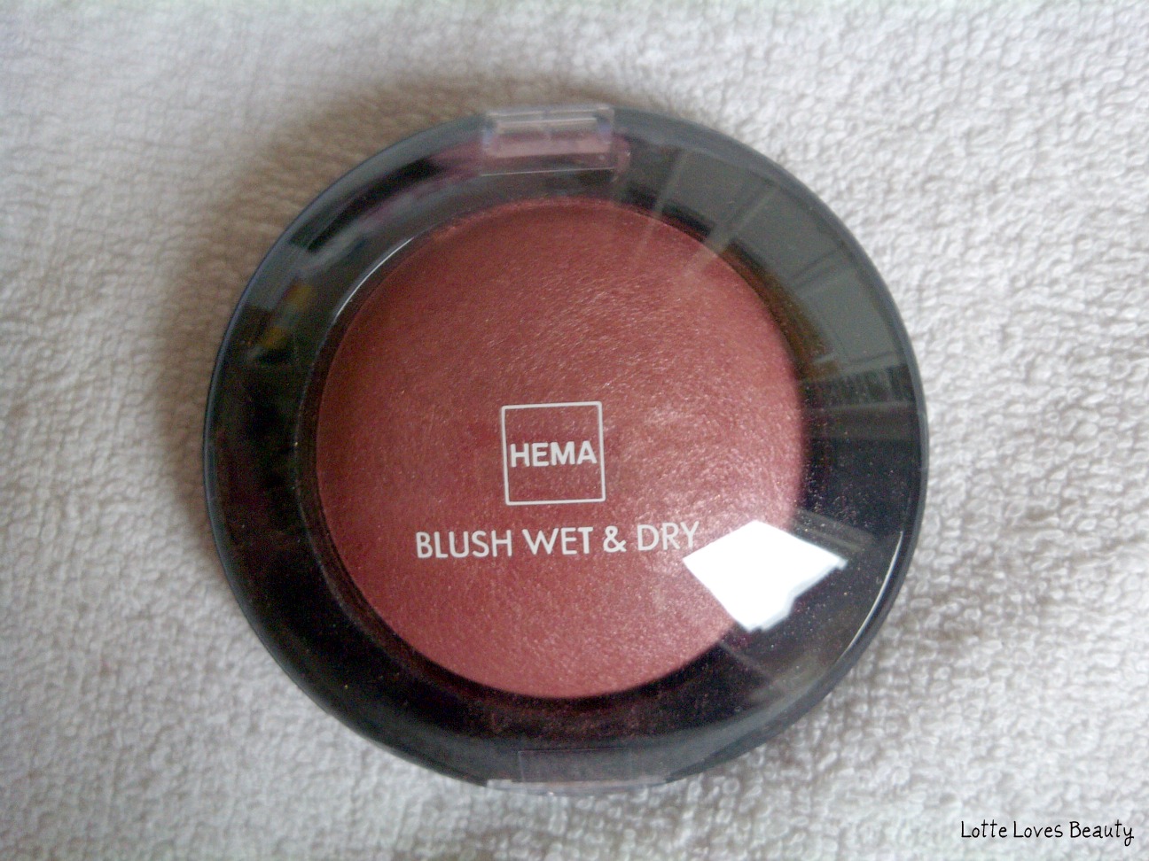 HEMA Wet & Dry Blush 02 Lotte Loves Beauty