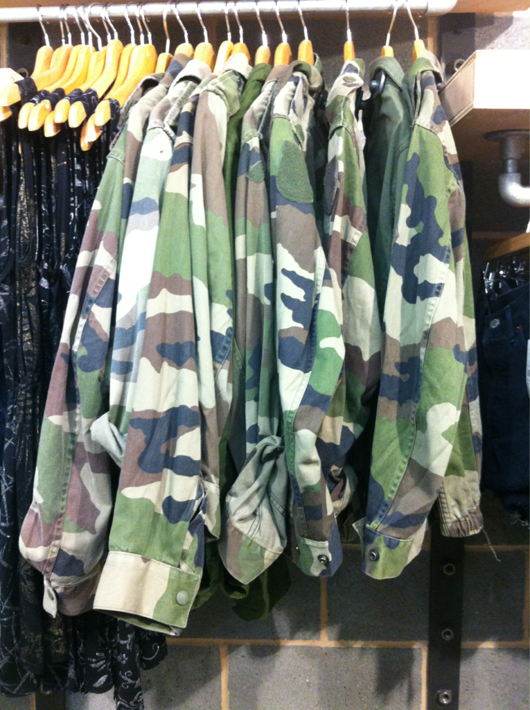 Lushhhious I saw Cady Heron wear army pants and flip flops