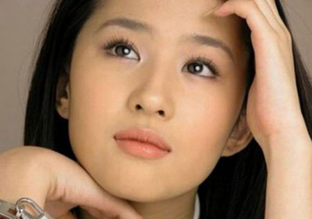 "Liu Yifei"