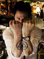 Keanu-Reeves-Constantine+tatuagem+tattoo.jpg