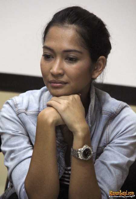 Orlandorezki Foto Anneke Jodi