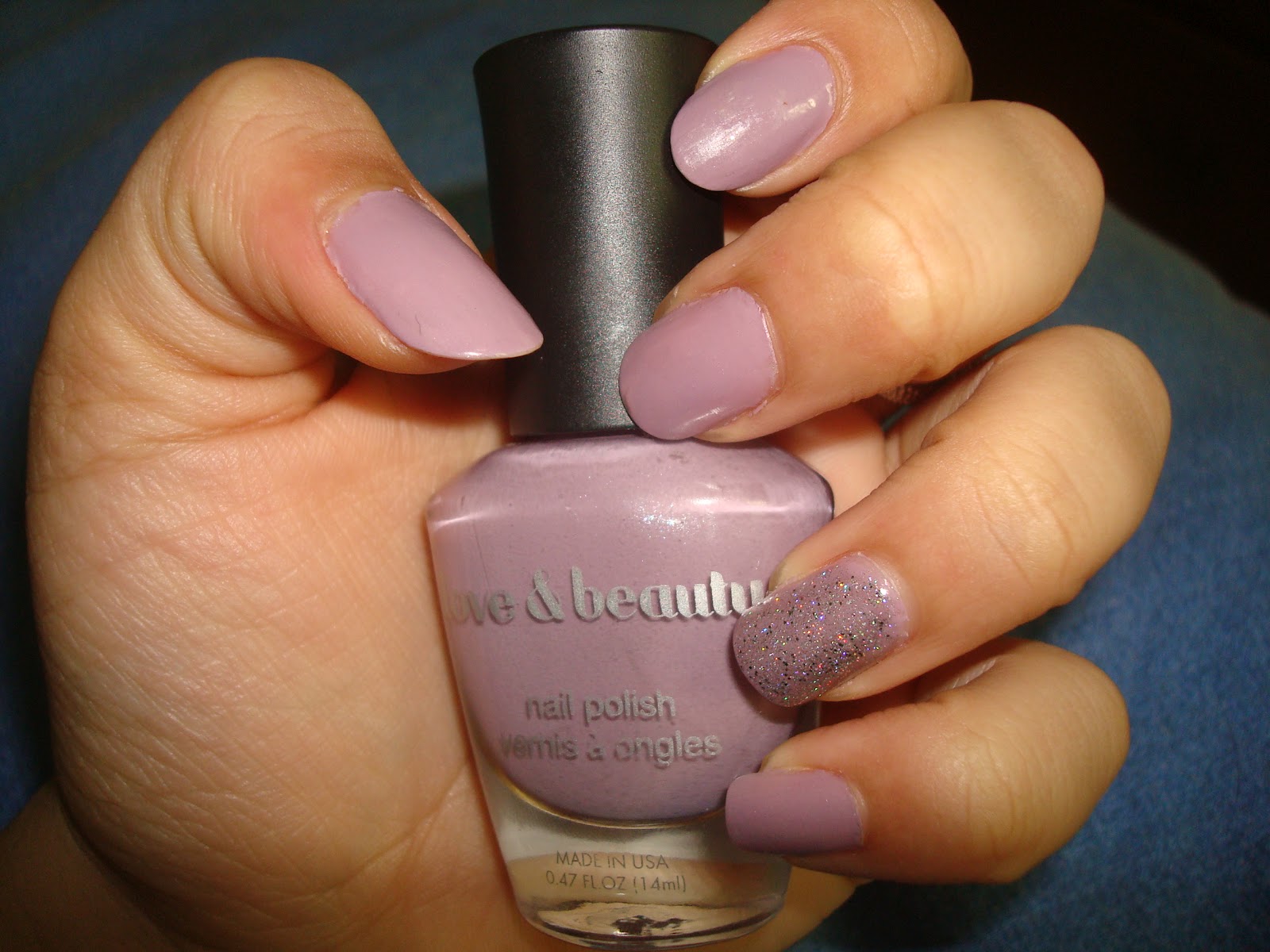 nail color for lilac dress