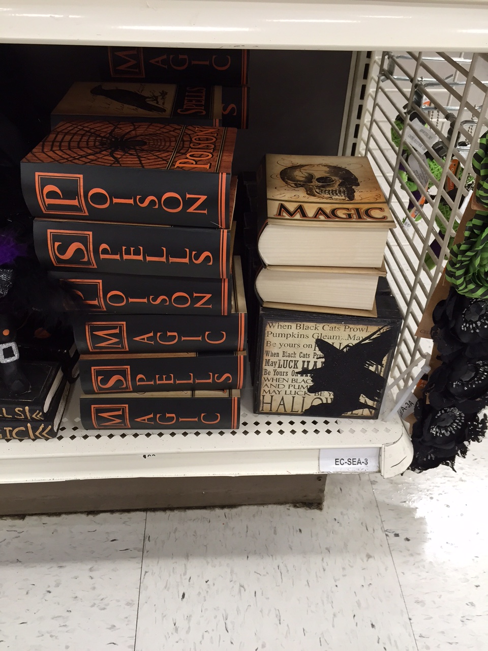 Vintage Halloween Collector 2015 Halloween at Michaels 1
