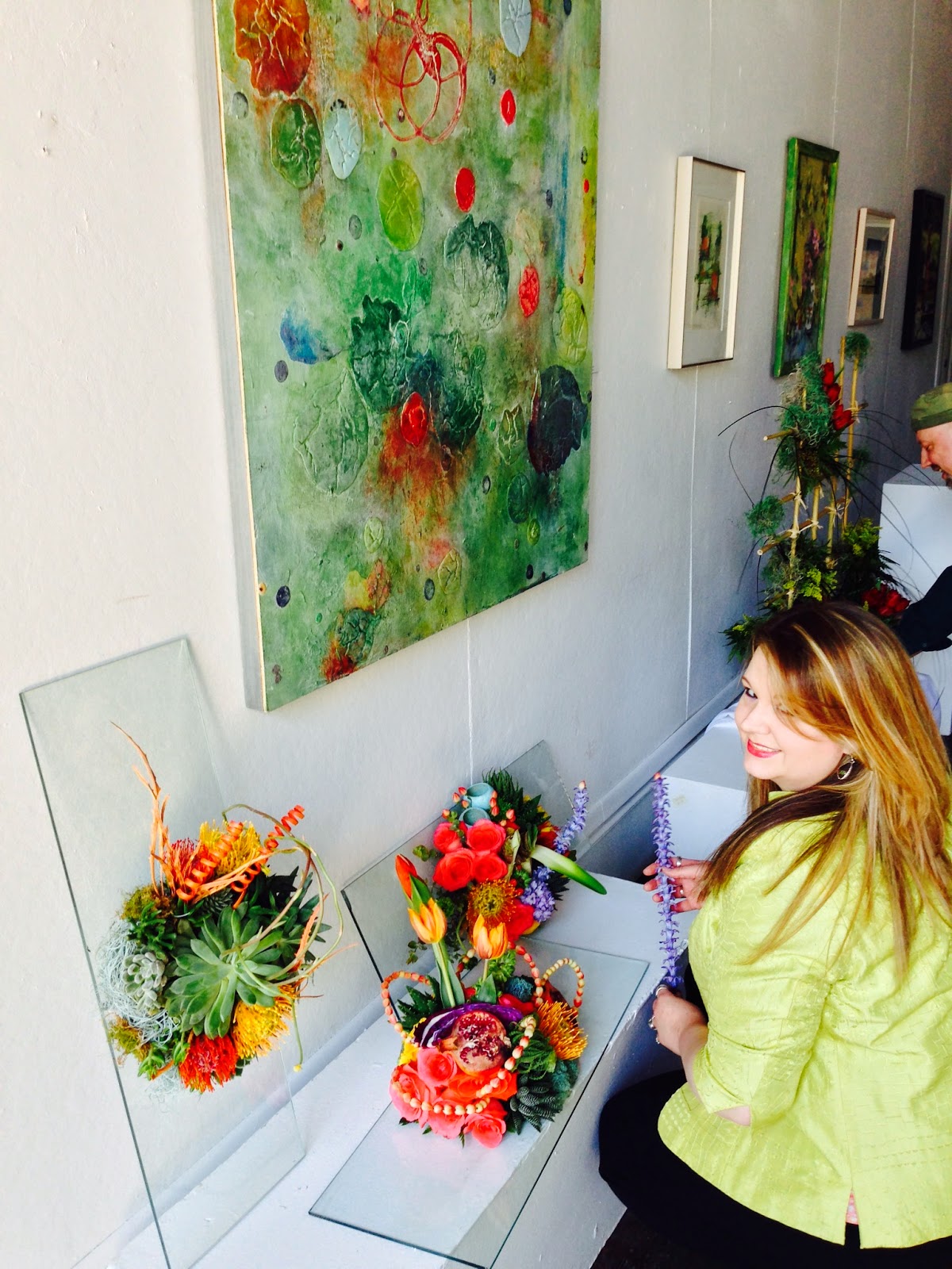 Stein Your Florist Co. designer Jennifer Kelly adding the finishing touches to her flora interpretation of Under the Microscope Stein Your Florist Co. designer Jennifer Kelly adding the finishing touches to her flora interpretation of Under the Microscope