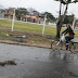 Chuvas e ventos fortes marcam o dia em Campos dos Goytacazes.