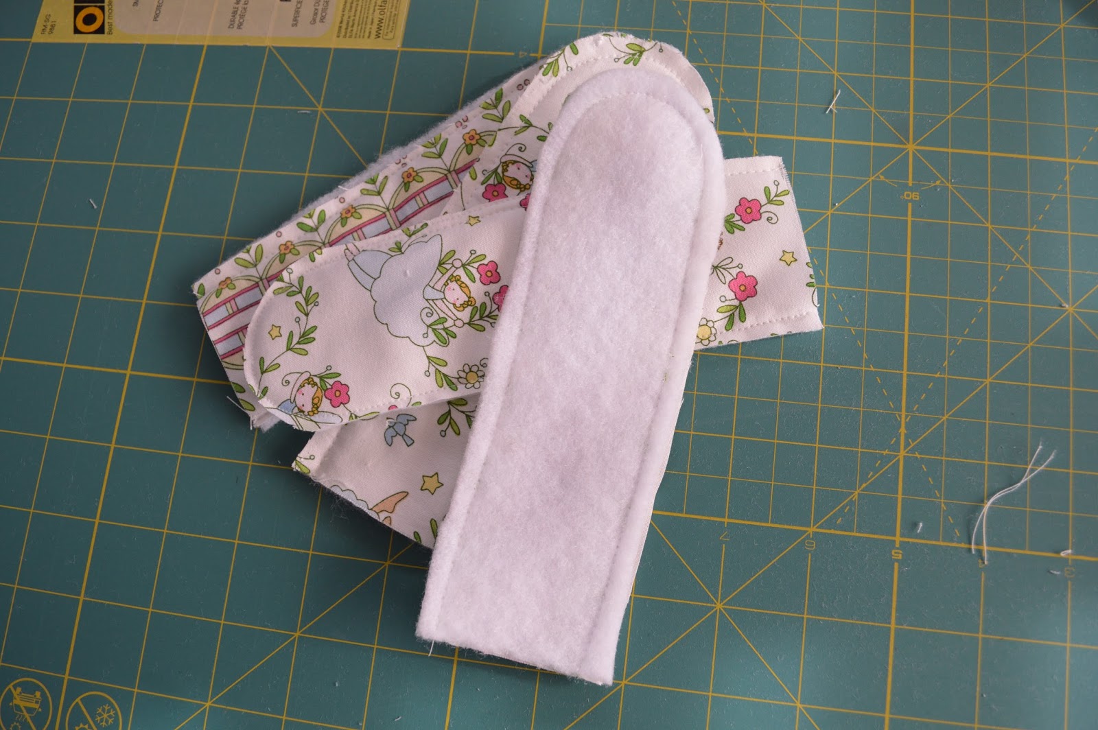 Gee's Projects Padded Coat Hanger