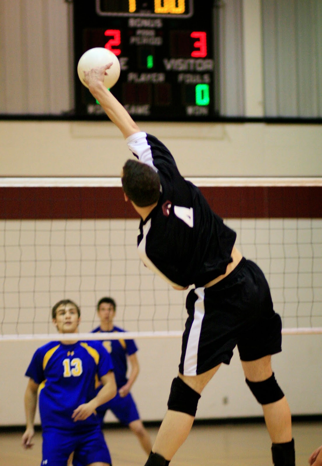 Mark Kodiak Ukena IHSA Varsity Boys Volleyball Warren at Zion