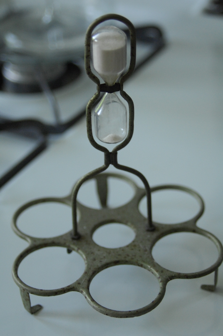 Our Vintage Adventures! Vintage Metal 6Egg Boiler with Sand Timer.