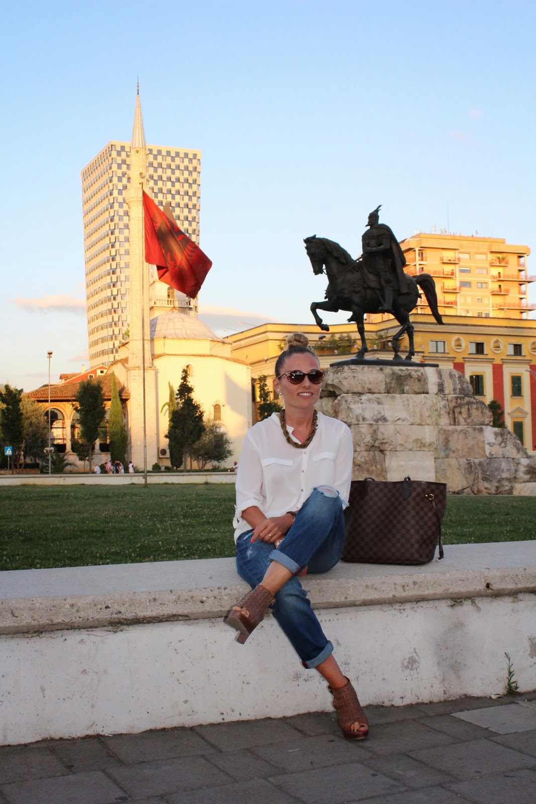 Eniwhere Fashion - Boyfriend Jeans - Tirana - Albania