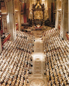 Vatikan No.2 Bantah Tudingan Dirinya Memecah Belah Gereja