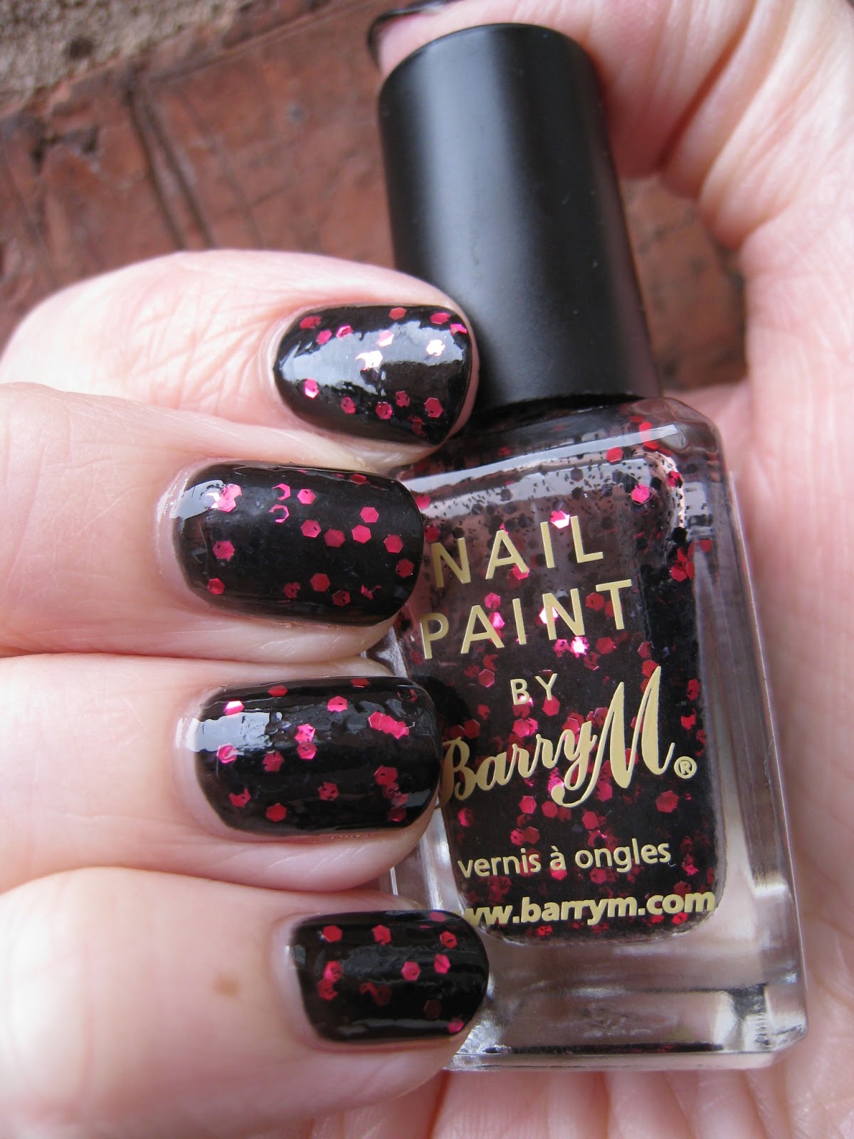 Naily perfect Swatch Barry M Ruby Glitter