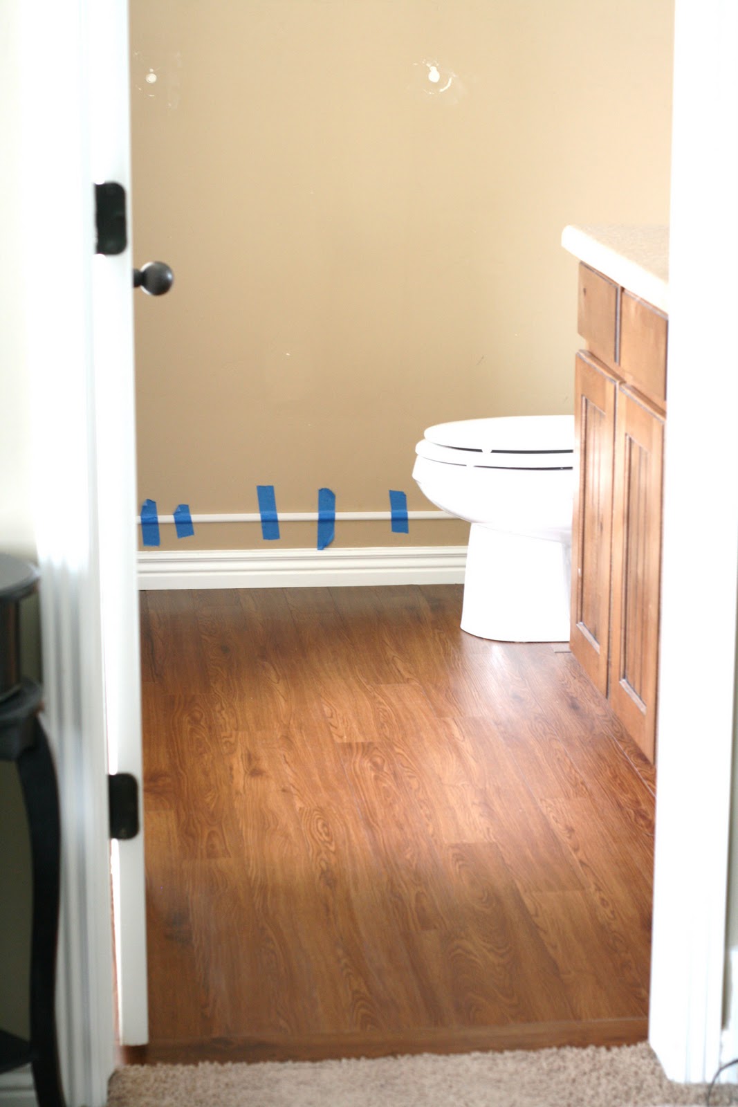 all new pix1 B Q Wallpaper Bathroom