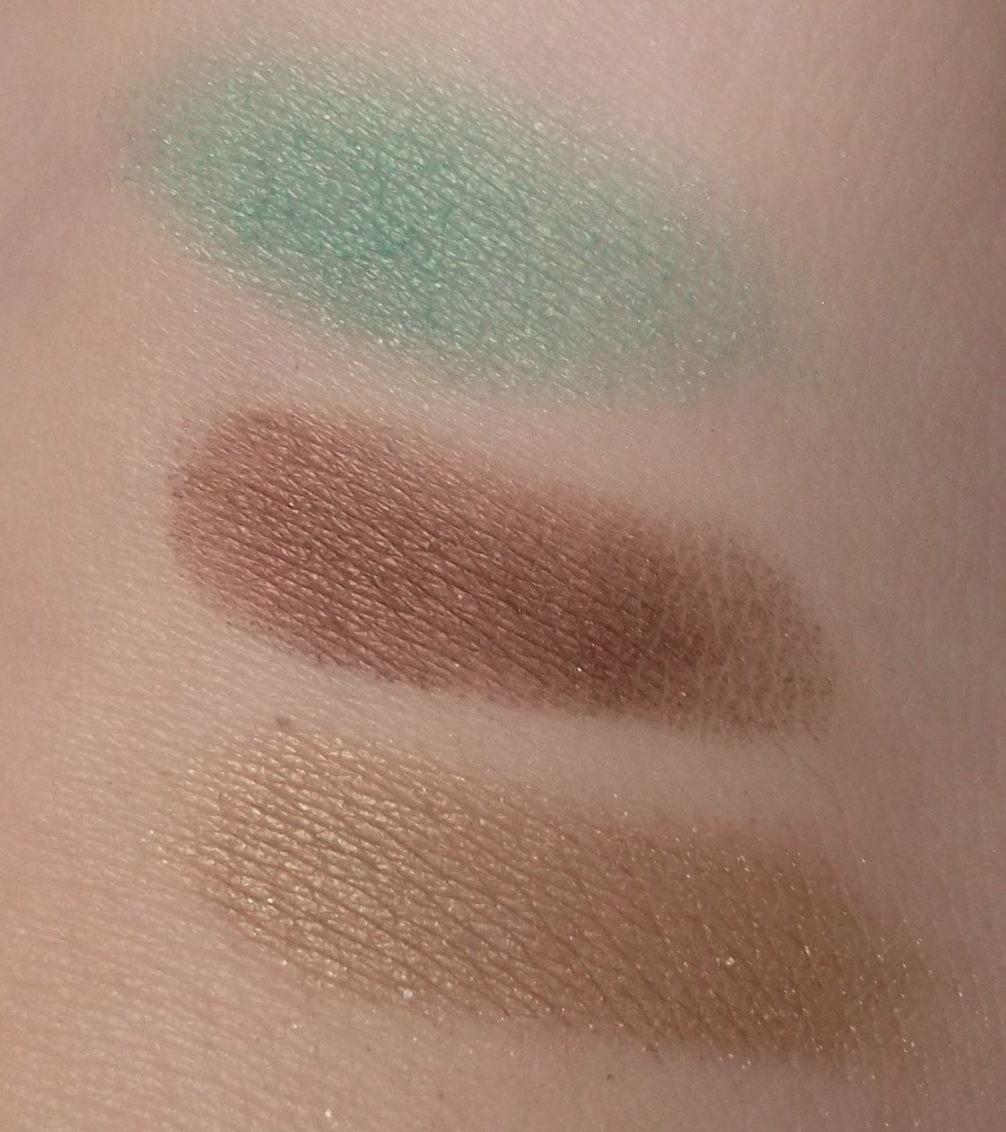 champagne Ã¶gonskugga