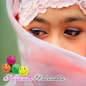 senyum muslimah