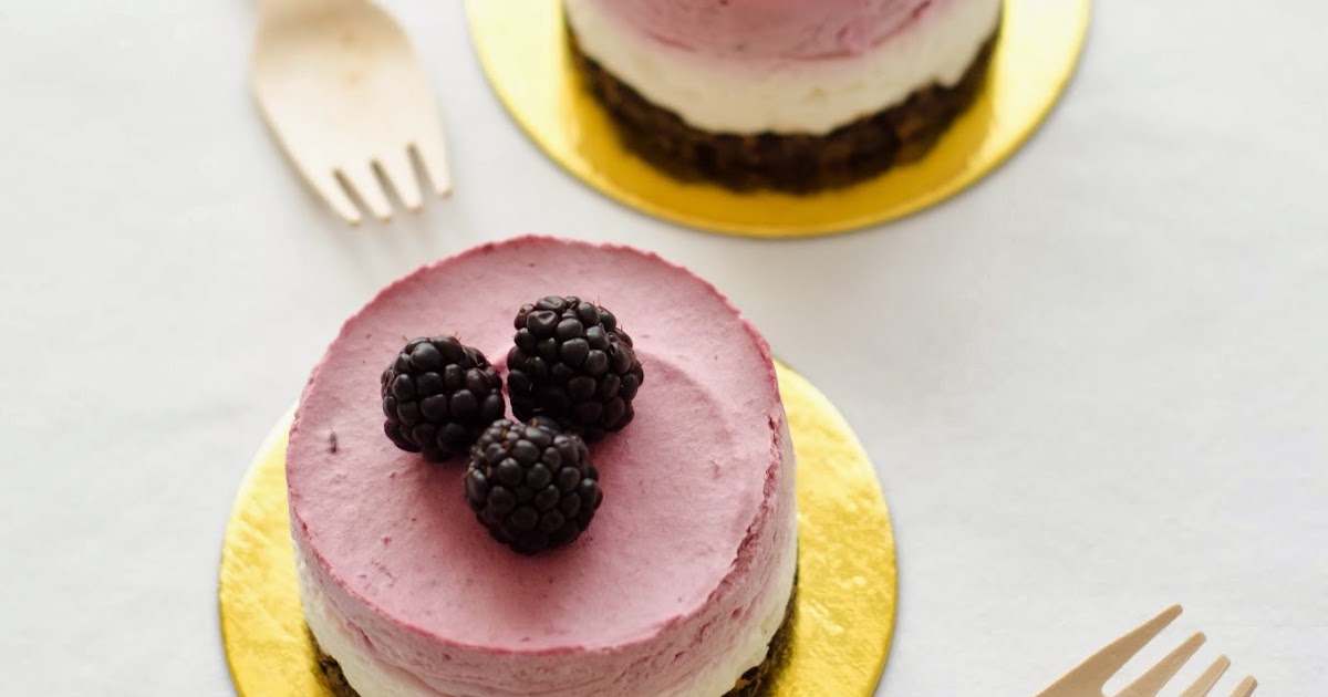 I Heart Baking Individual Mini Blackberry Mousse Cakes