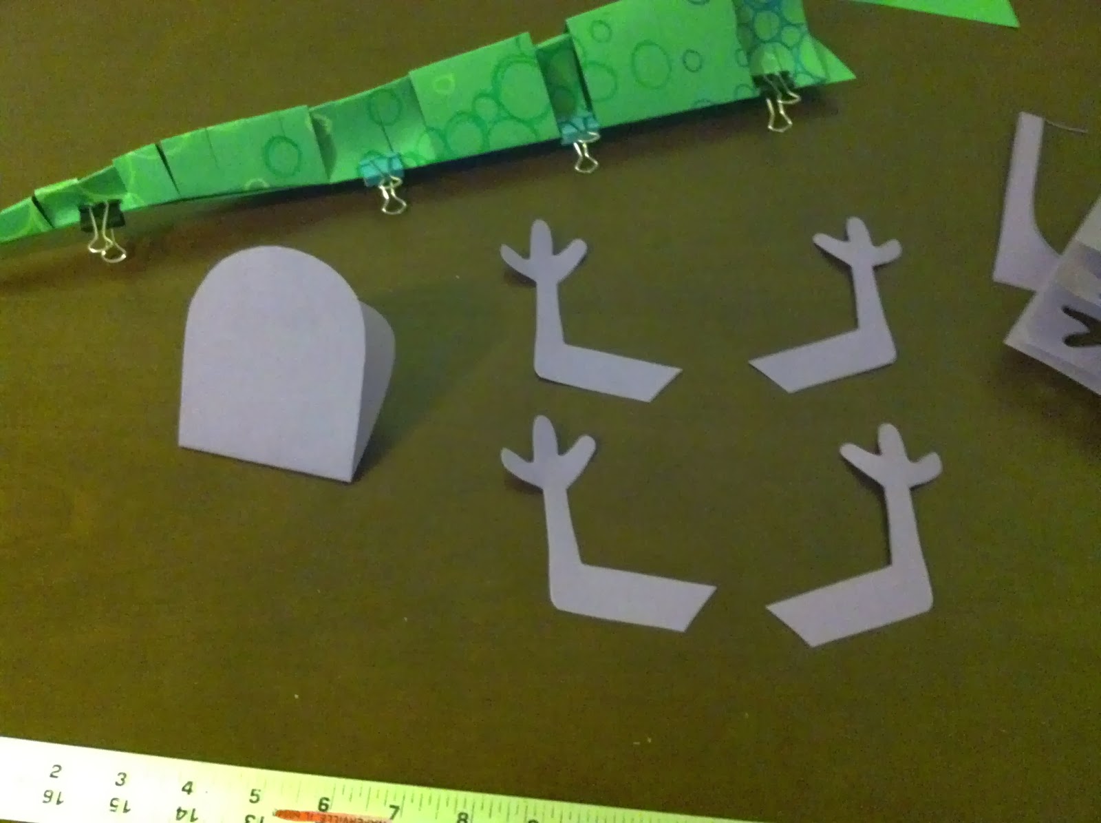 Art With Ms M 3D Construction Paper Lizards!