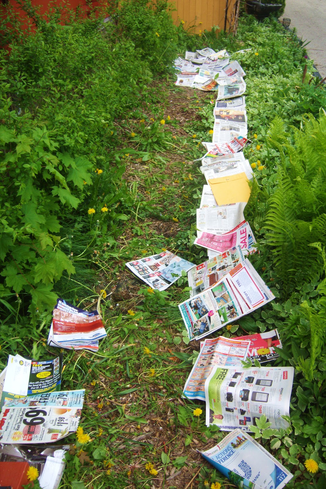 Suzy Homefaker RECYCLED GARDEN WEED BARRIER