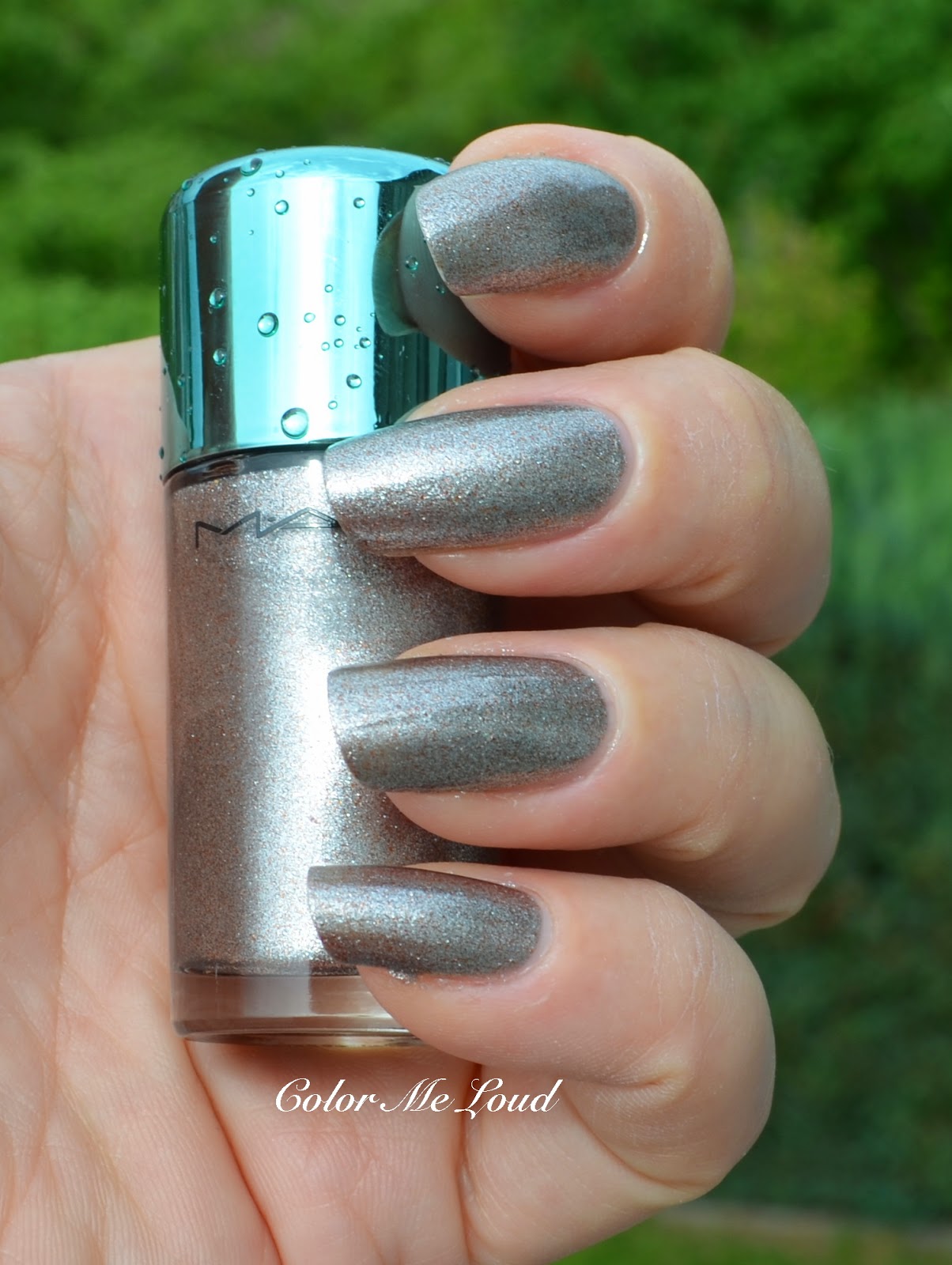 MAC Alluring Aquatic Collection Nail Polishes Submerged & Shimmerfish
