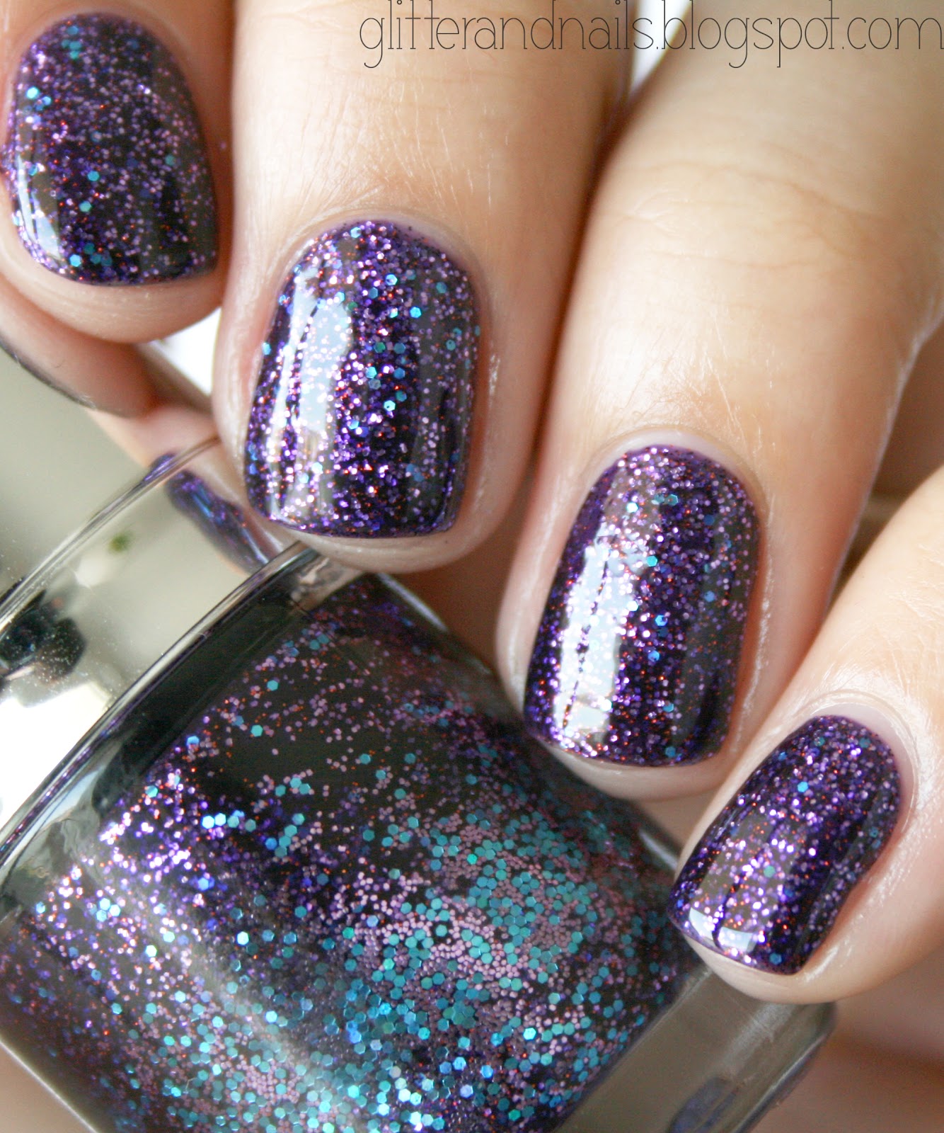 Glitter and Nails TonyMoly GT05 Jupiter c'est du sérieux