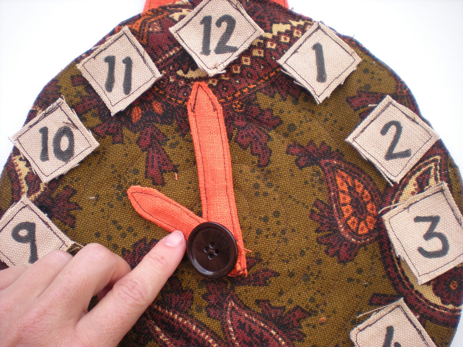 growmama the scrap bag clock