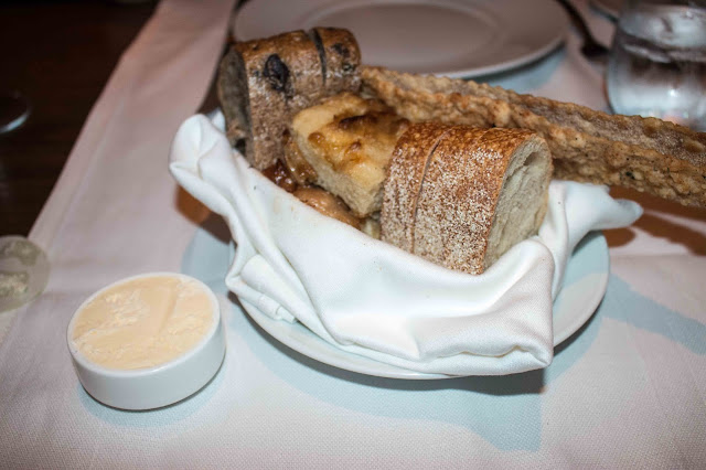 Wolfgang Puck American Grille - Bread Service