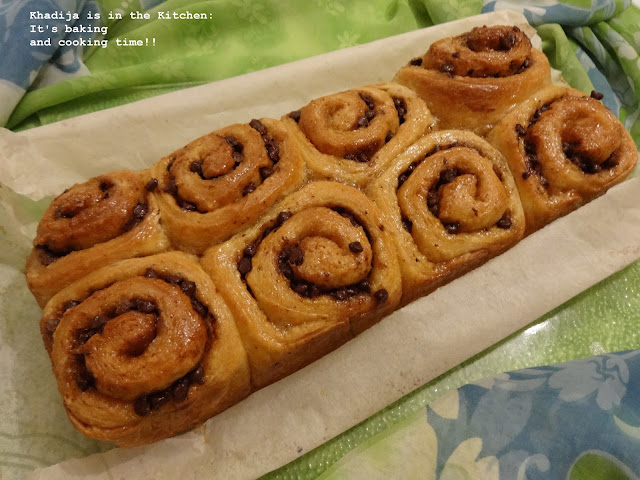 Roulés À La Cannelle Et Aux Pépites De Chocolat / Chocolate Chips Cinnamon Rolls / Espirales De Canela Y Chispas De Chocolate
