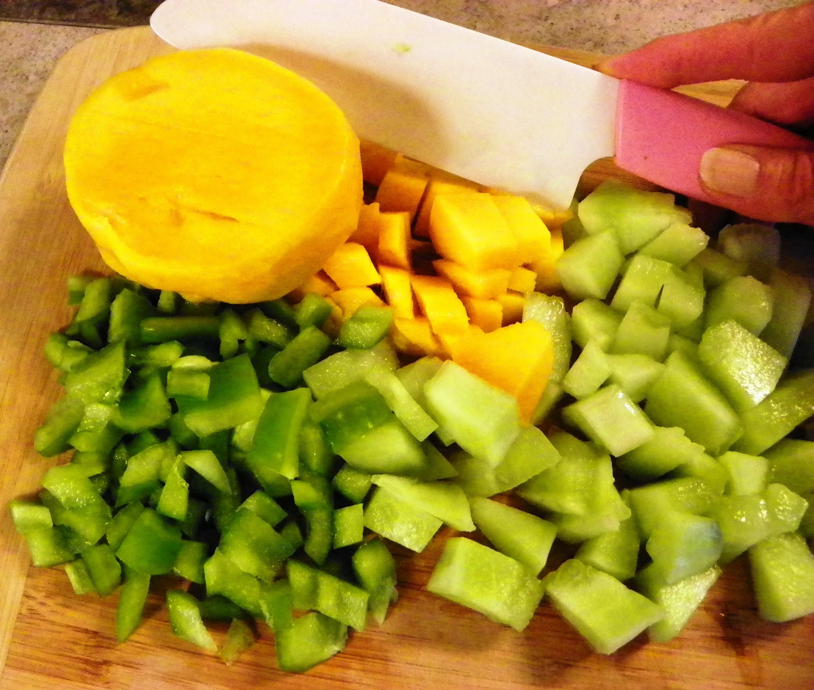 Healthy Everywhere Green Beans with MangoMelon Salsa