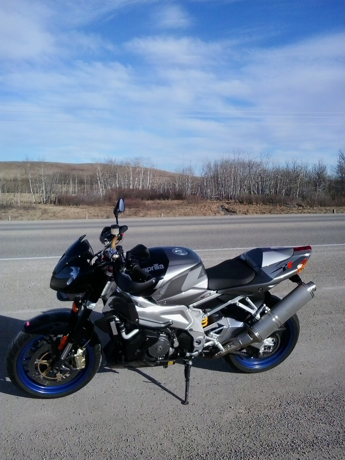 Aprilia Tuono 1000R First Ride Aprilia Tuono 1000R First Ride