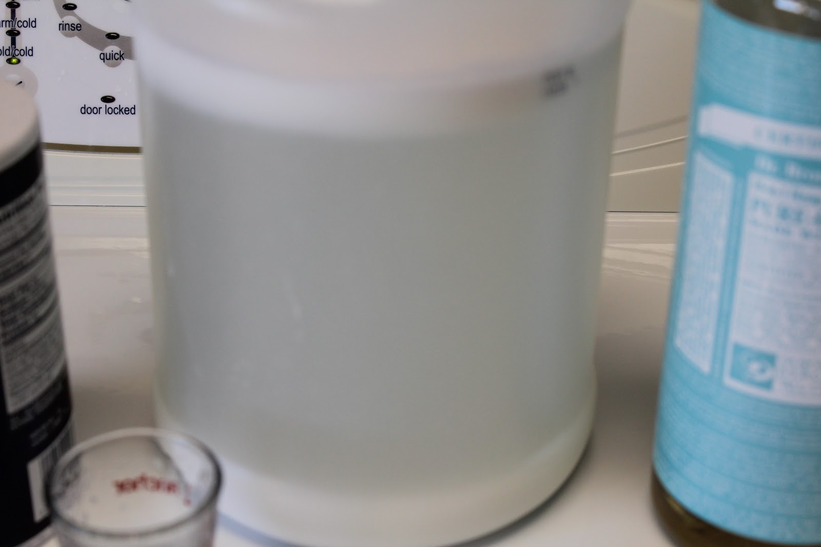 It's Time to GREEN! Homemade Laundry Detergent (easy and 0.06 per load!)