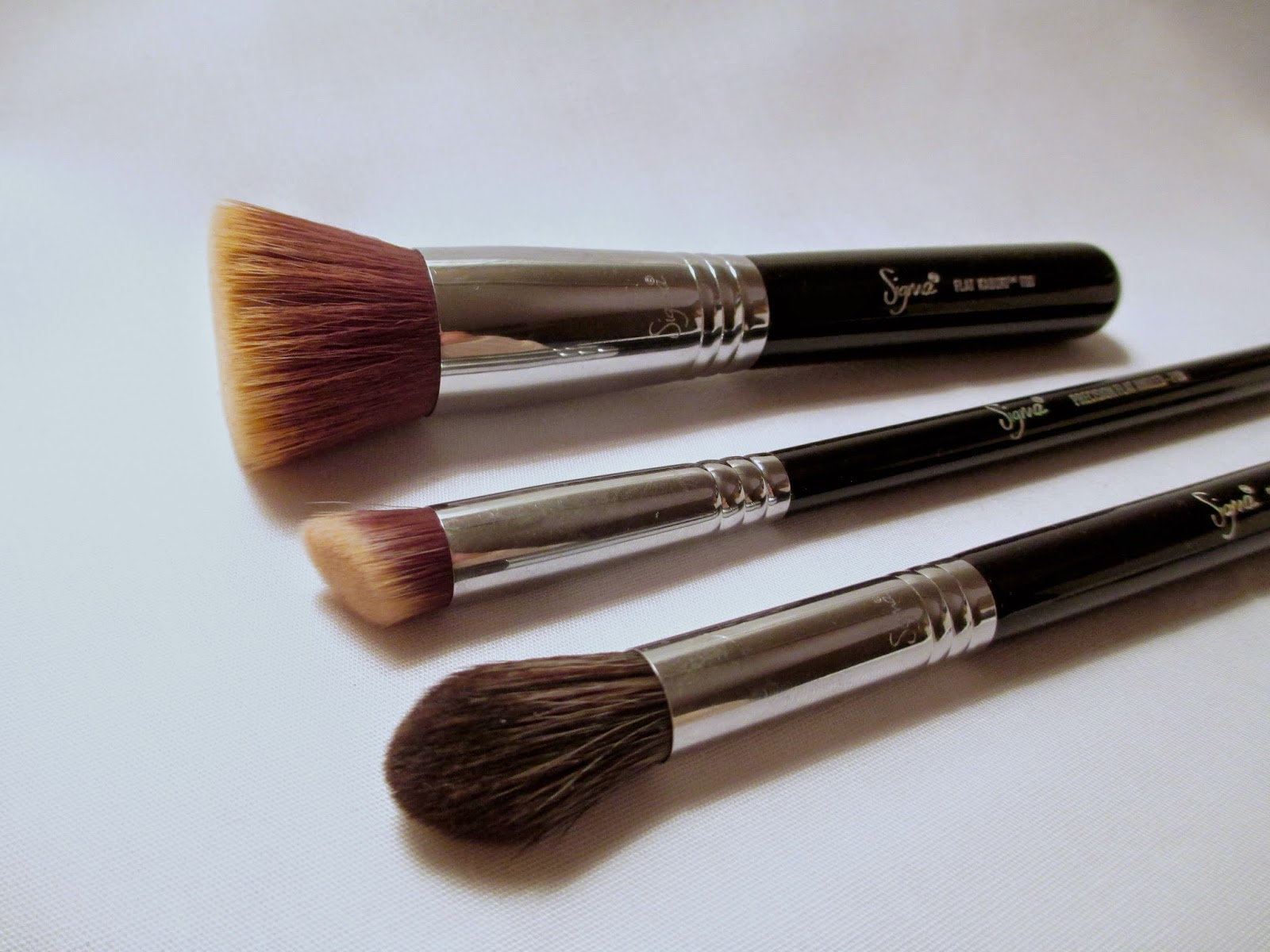 THE CLUTTERED COUNTER Sigma Beauty Best of Beauty Brush Set