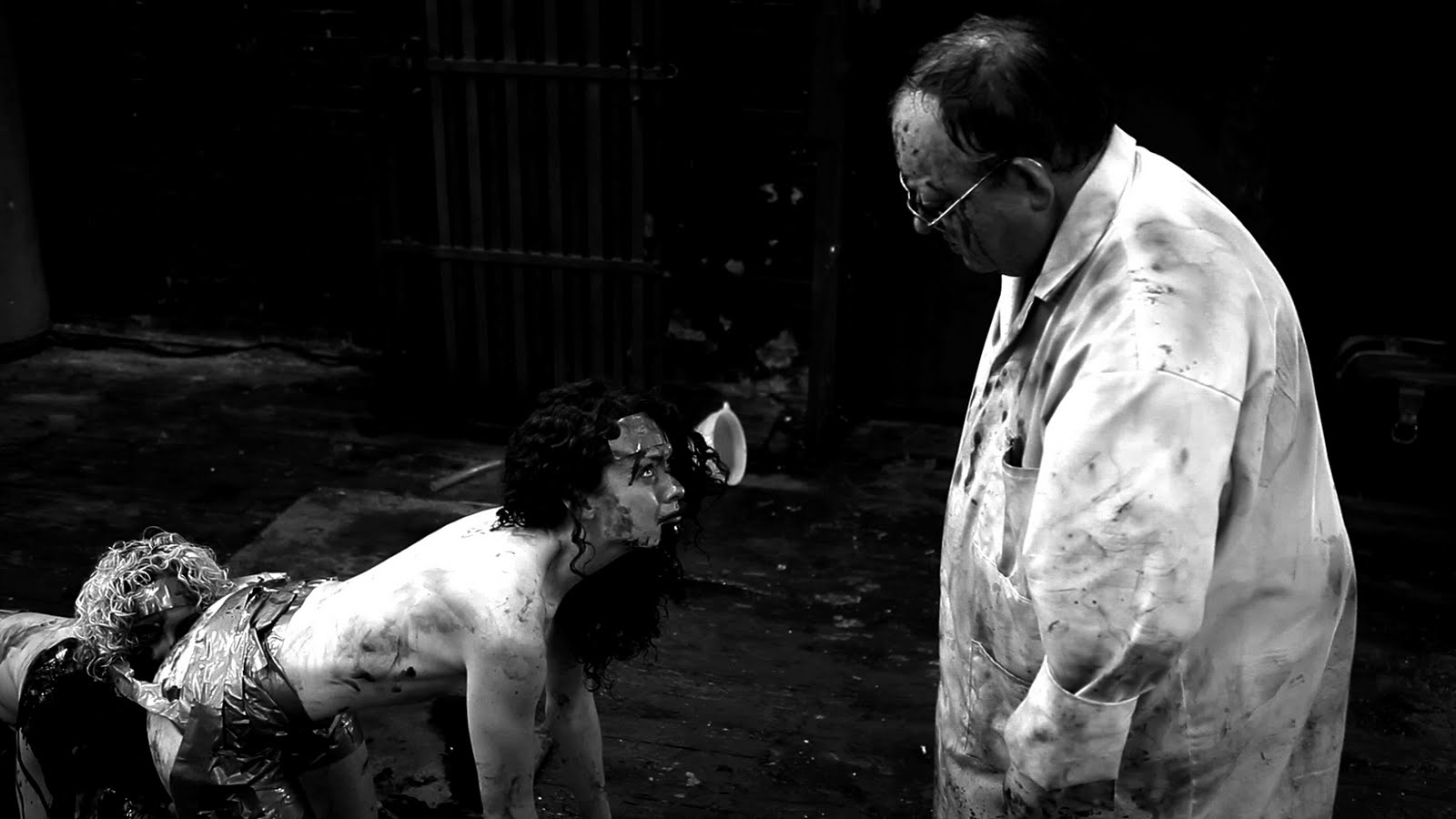 The Human Centipede (First Sequence) Photos : The-Human-Centipede-First-Seq...