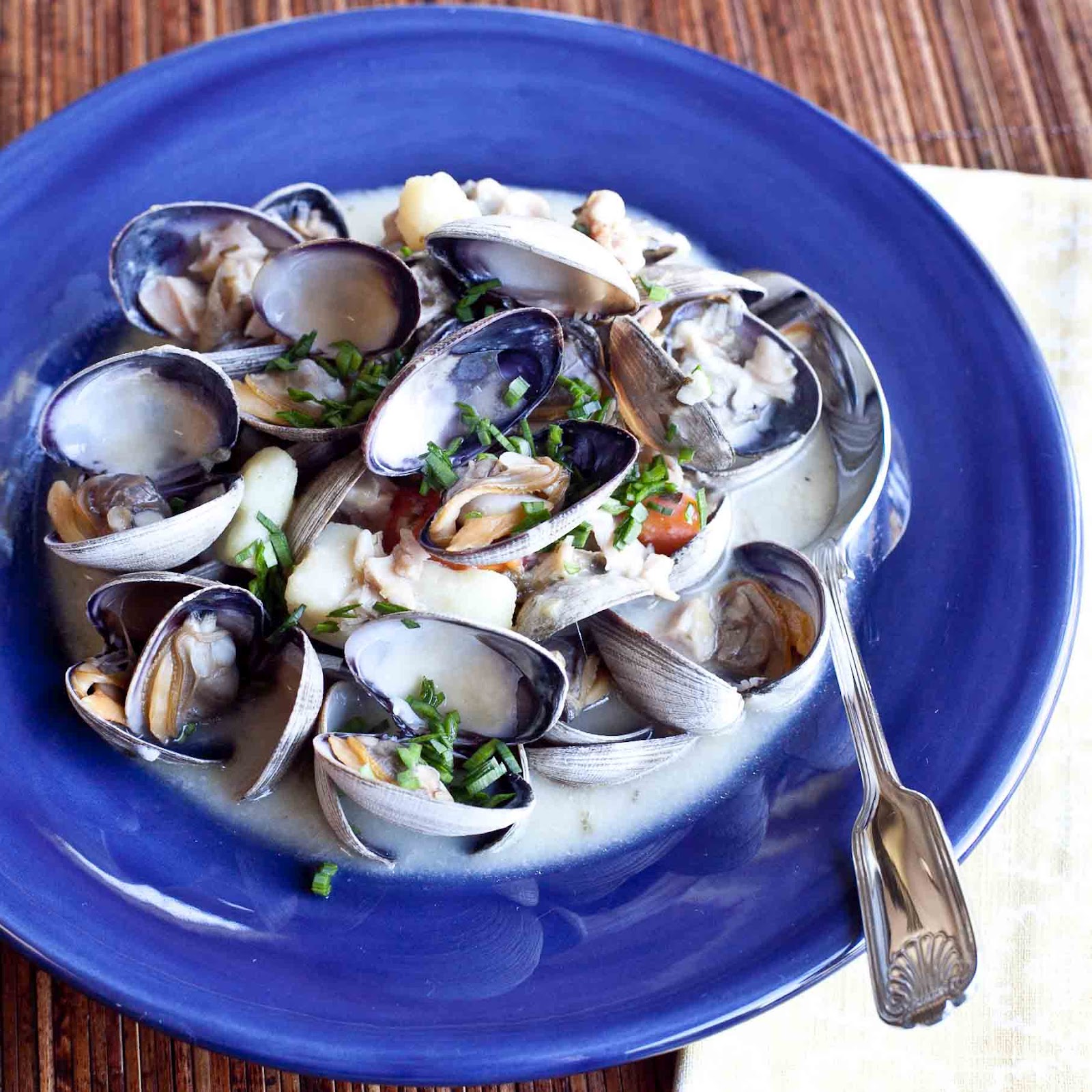 FOODjimoto Potato Leek Clam Chowder