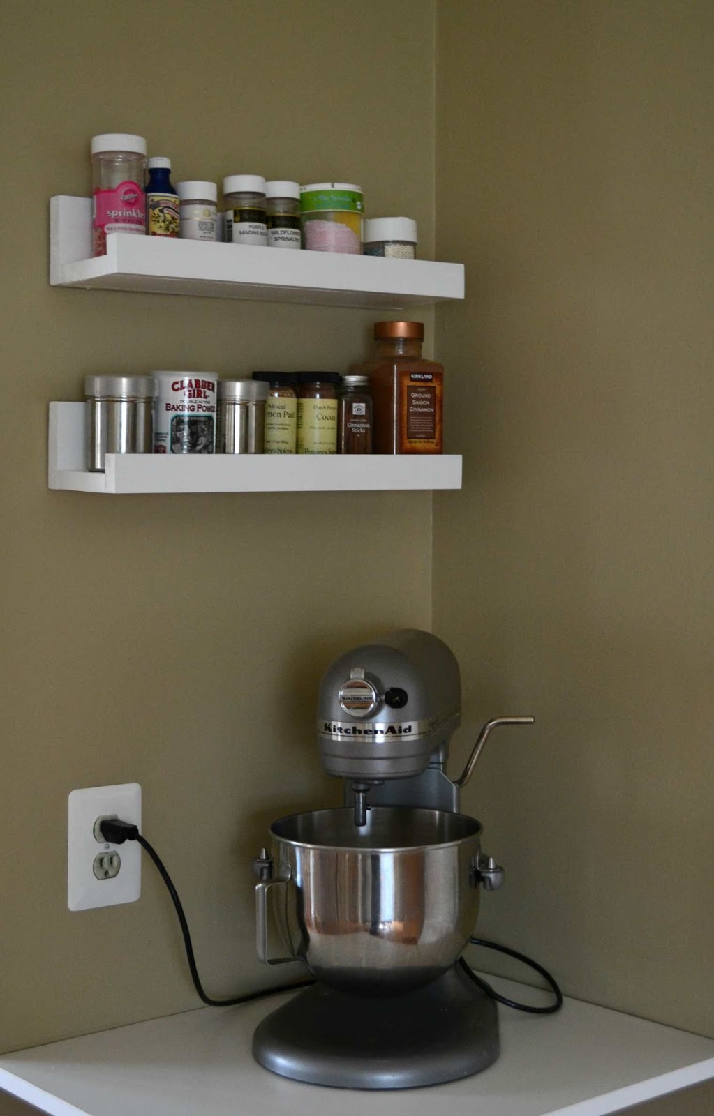 Bear, Dolly and Moi storing baking pans