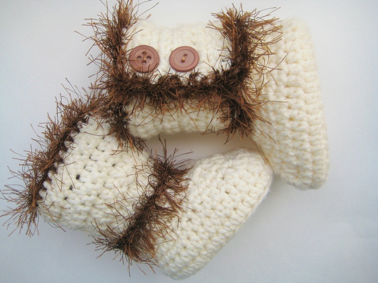 Crochet Dreamz Baby Furry Boots Crochet pattern ( pdf pattern for sale)