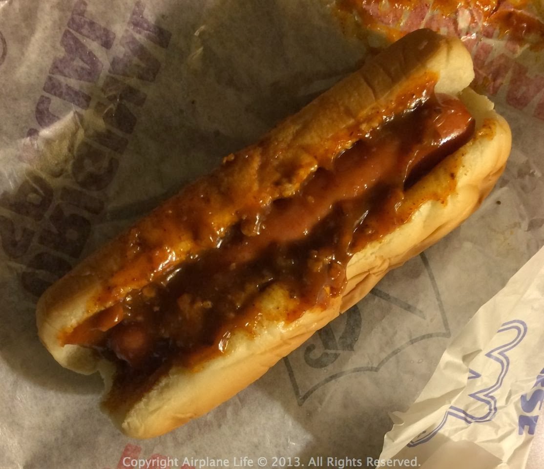 Airplane Life Der Wienerschnitzel Chili Dog Review